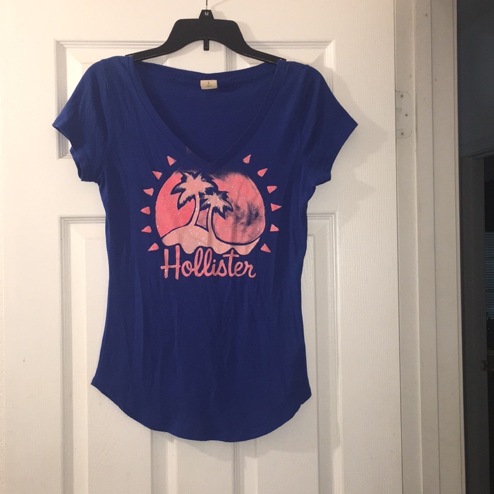 Hollister V-Neck short sleeve